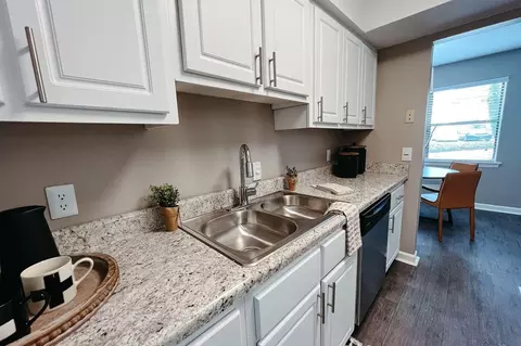 4715 Bonny Oaks Dr, Chattanooga, TN 37416 photo 9