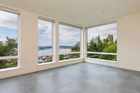 736 Bellevue Pl E, Seattle, WA 98102