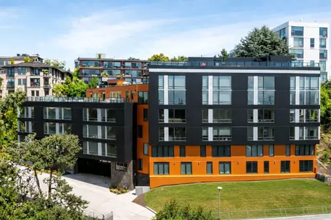 736 Bellevue Pl E, Seattle, WA 98102