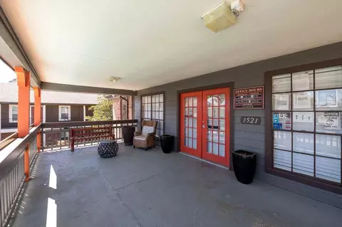 1521 Sherwood Forest St, Houston, TX 77043 photo 26