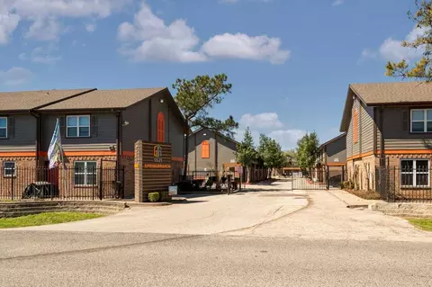 1521 Sherwood Forest St, Houston, TX 77043 photo 25