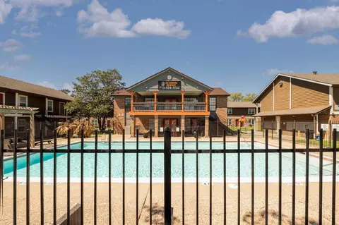 1521 Sherwood Forest St, Houston, TX 77043 photo 33