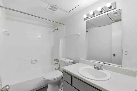 1521 Sherwood Forest St, Houston, TX 77043 photo 18