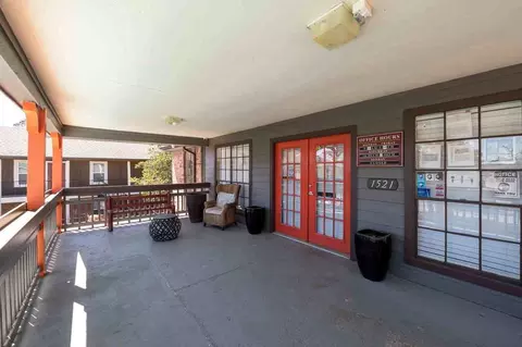 1521 Sherwood Forest St, Houston, TX 77043 photo 29