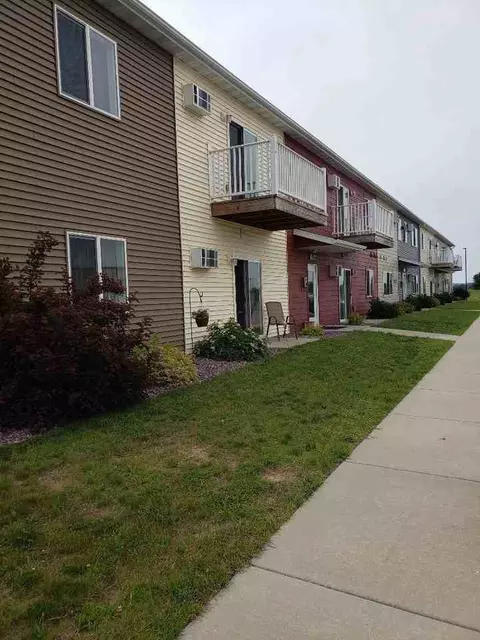1875 W Pine St, Baraboo, WI 53913 photo 18
