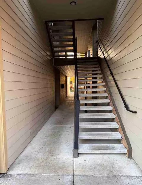 3359 SE Powell Valley Rd, Gresham, OR 97080 photo 4