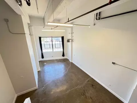 5701 International Blvd, Oakland, CA 94621