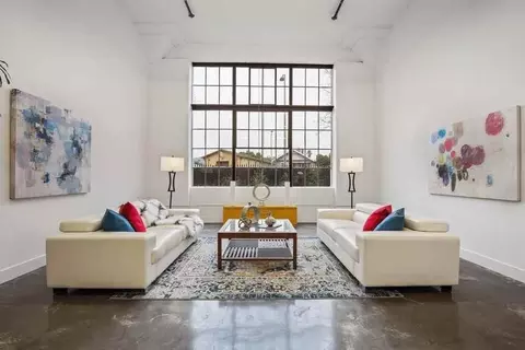 5701 International Blvd, Oakland, CA 94621