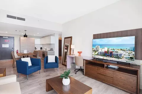 N Ocean Dr, Hollywood, FL 33019 photo 5