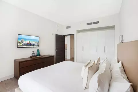 N Ocean Dr, Hollywood, FL 33019 photo 18