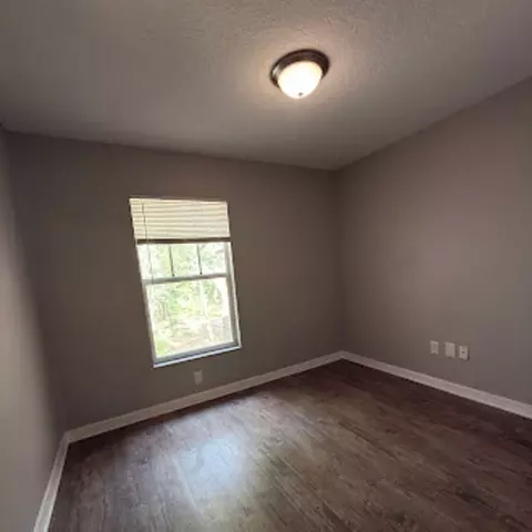 2010 E 148th Ave, Lutz, FL 33549