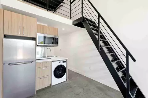 2735 E 6th St, Los Angeles, CA 90023