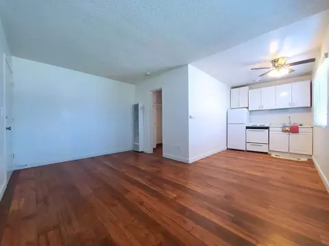 4135 Ingraham St, San Diego, CA 92109