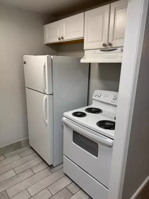 2866 Madison Rd, Cincinnati, OH 45209