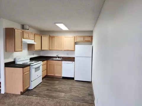 1721 S 82nd St, Tacoma, WA 98408