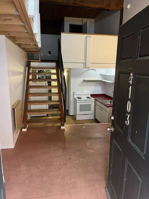 625 NW Everett St, Portland, OR 97209