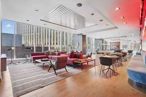 313 W Wolf Point Plaza Dr, Chicago, IL 60654 photo 40