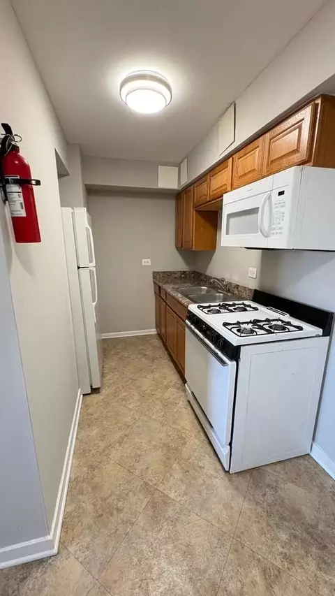 2251 Burr Oak Ave, Blue Island, IL 60406