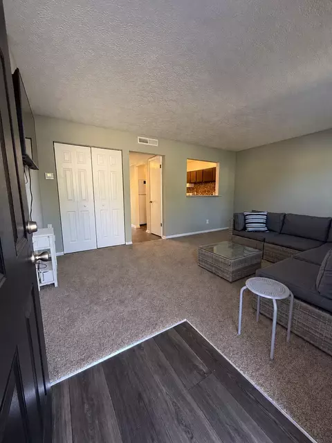 1901 Kingstown Dr, Savannah, GA 31404