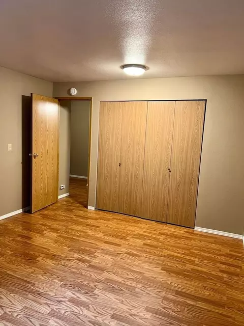 9514 8th Ave NW, Seattle, WA 98117