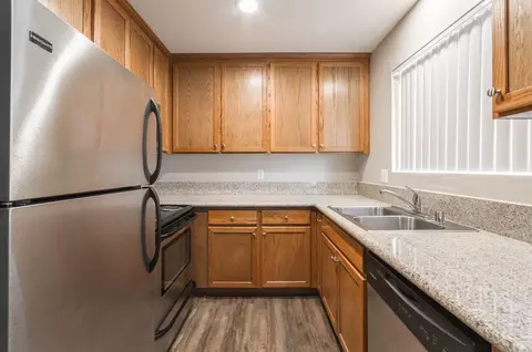 10233 Mission Gorge Rd, Santee, CA 92071