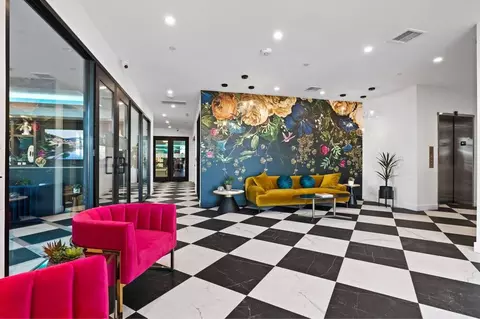7650 Van Nuys Blvd, Los Angeles, CA 91405