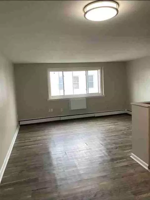 160 New Britain Ave, Hartford, CT 06106