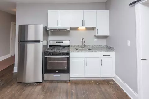 6700 S Constance Ave, Chicago, IL 60649 photo 2