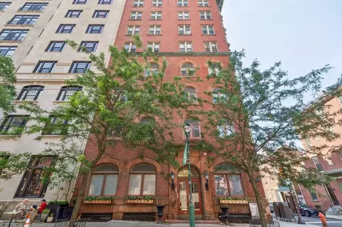 1530 Spruce St, Philadelphia, PA 19102