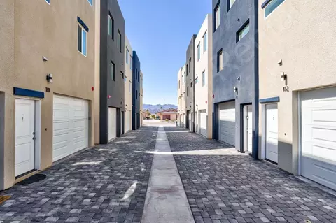 2061 Magnolia Dr, Lake Havasu City, AZ 86403
