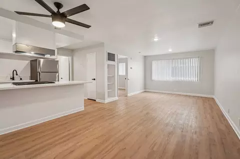 420 W Windsor Rd, Glendale, CA 91204