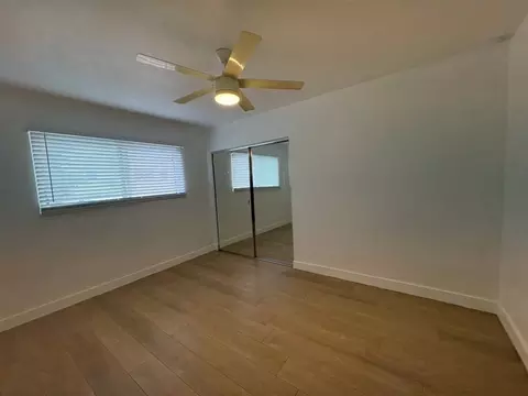 445 Rose Ave, Long Beach, CA 90802 photo 4
