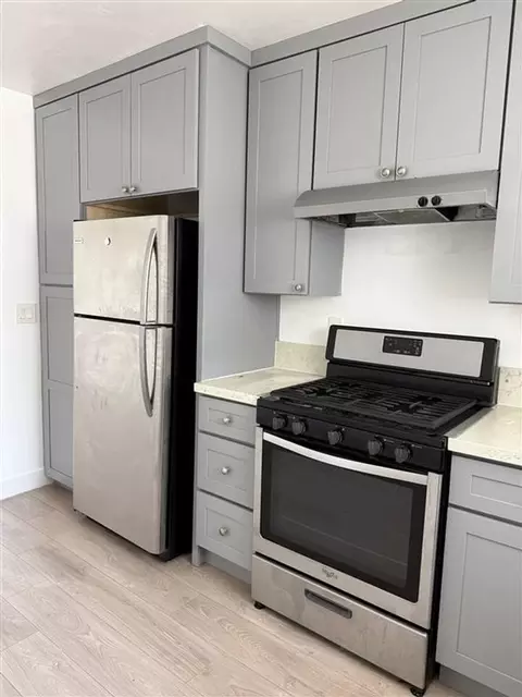 445 Rose Ave, Long Beach, CA 90802 photo 9