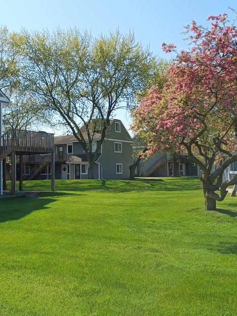 2486 N Harbor Dr, Bay City, MI 48706 photo 2