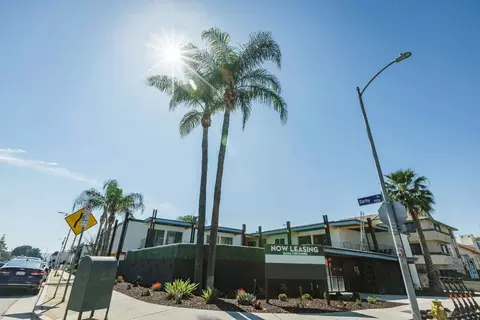 18404 Vincennes St, Los Angeles, CA 91325