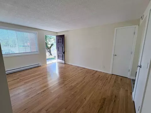 2402 E 8th St, Vancouver, WA 98661