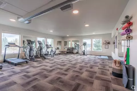 5775 Commercial St SE, Salem, OR 97306