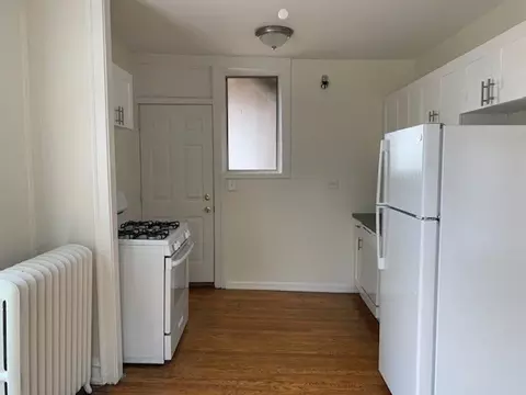 2333 W Addison St, Chicago, IL 60618 photo 6