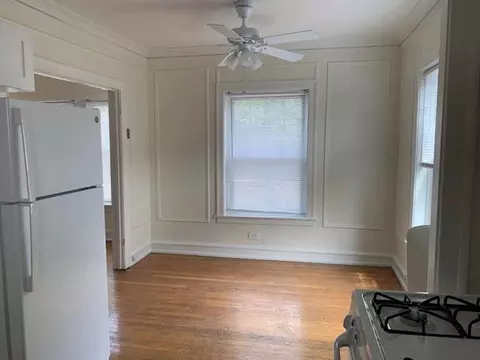 2333 W Addison St, Chicago, IL 60618 photo 4