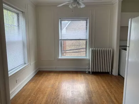 2333 W Addison St, Chicago, IL 60618 photo 3