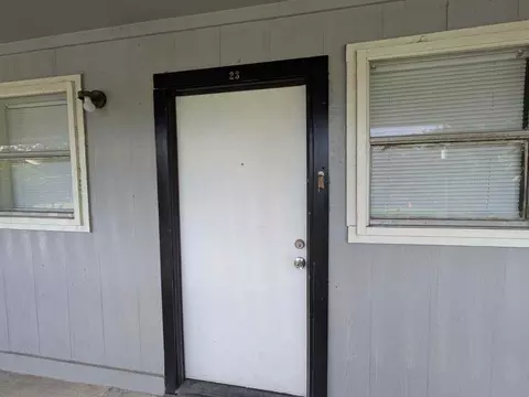 975 Woodrow St, Beaumont, TX 77705