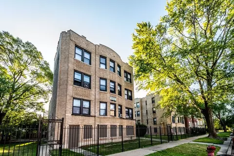 8127 S Ellis Ave, Chicago, IL 60619 photo 2