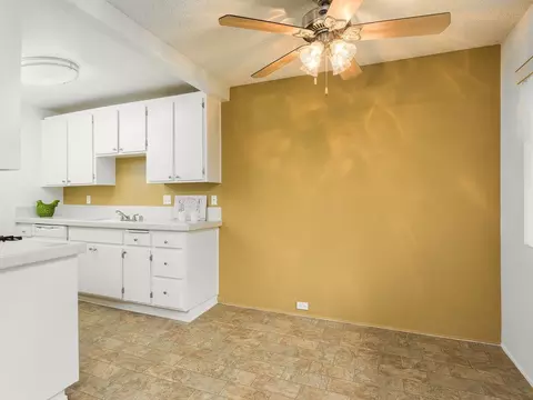 11421 186th St, Artesia, CA 90701 photo 4