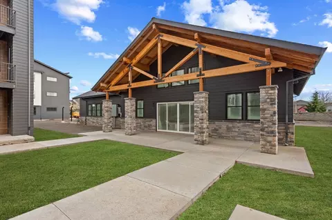 398 Stacy Allison Way, Woodburn, OR 97071 photo 23