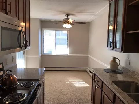1950 Jade Ln, Eagan, MN 55122 photo 3