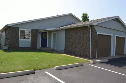800 Chowning Ave, Edmond, OK 73034