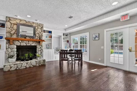 2750 E Trinity Mills Rd, Carrollton, TX 75006 photo 15