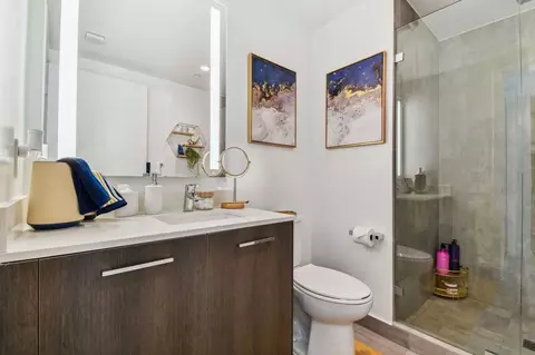 230 NE 4th St, Miami, FL 33132 photo 35