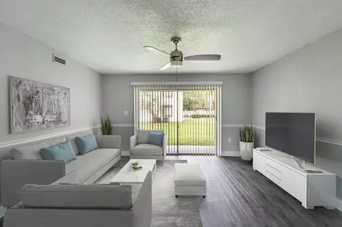 2902 Sycamore Ct, Tampa, FL 33613 photo 6