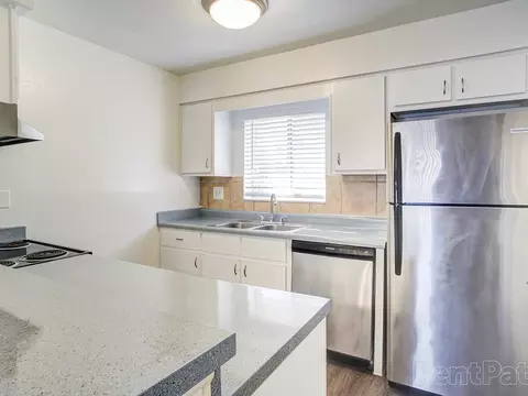 2902 Sycamore Ct, Tampa, FL 33613 photo 52